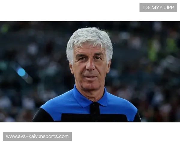 罗马主帅加斯佩里尼抗议判罚染红，十人应战仍取胜